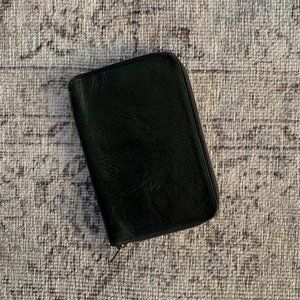 Banana Republic Leather Bi-Fold Zip Wallet - Black